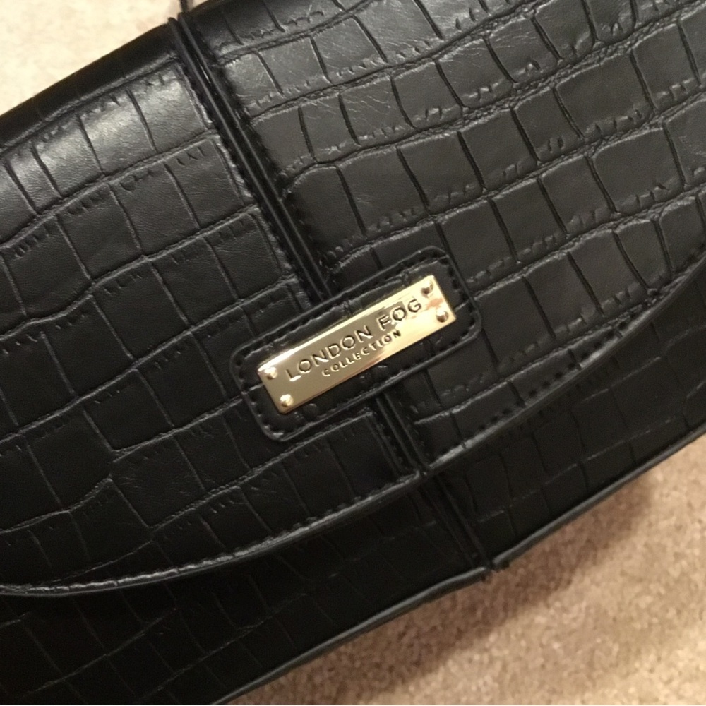 London Fog Faux Leather Shoulder Purse - Picture 13 of 13